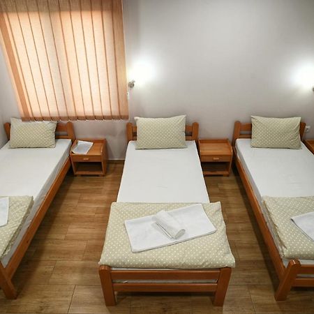 Prenociste I Restoran Ihthis Bajina Basta Kültér fotó