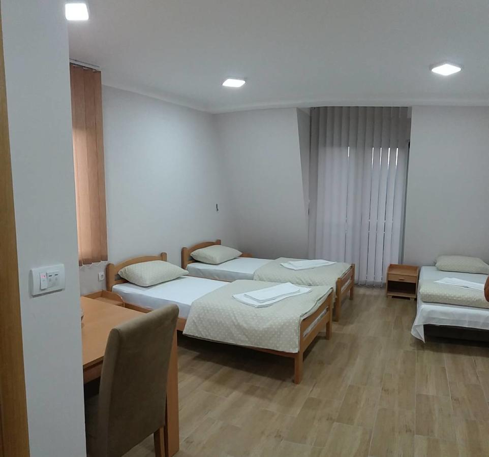 Prenociste I Restoran Ihthis Bajina Basta Kültér fotó