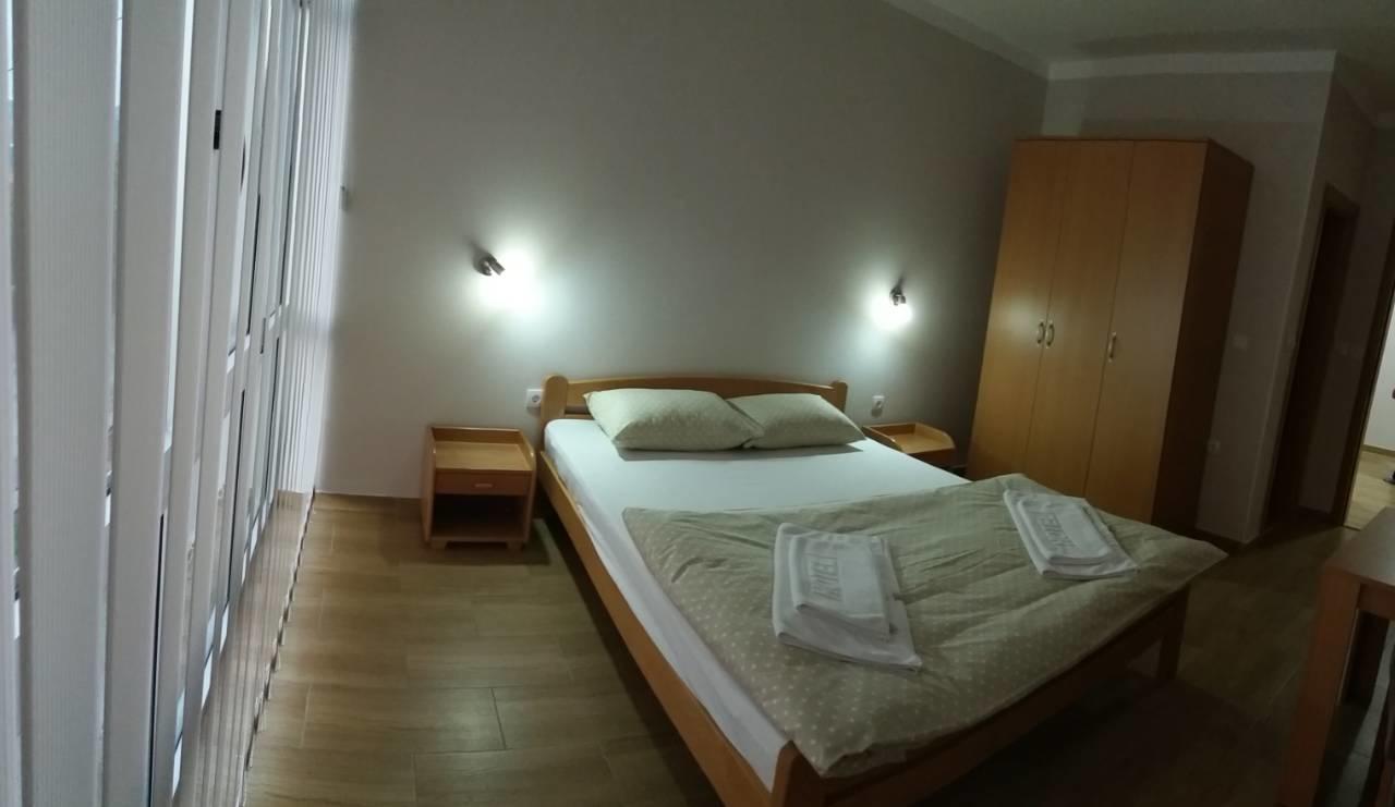 Prenociste I Restoran Ihthis Bajina Basta Kültér fotó