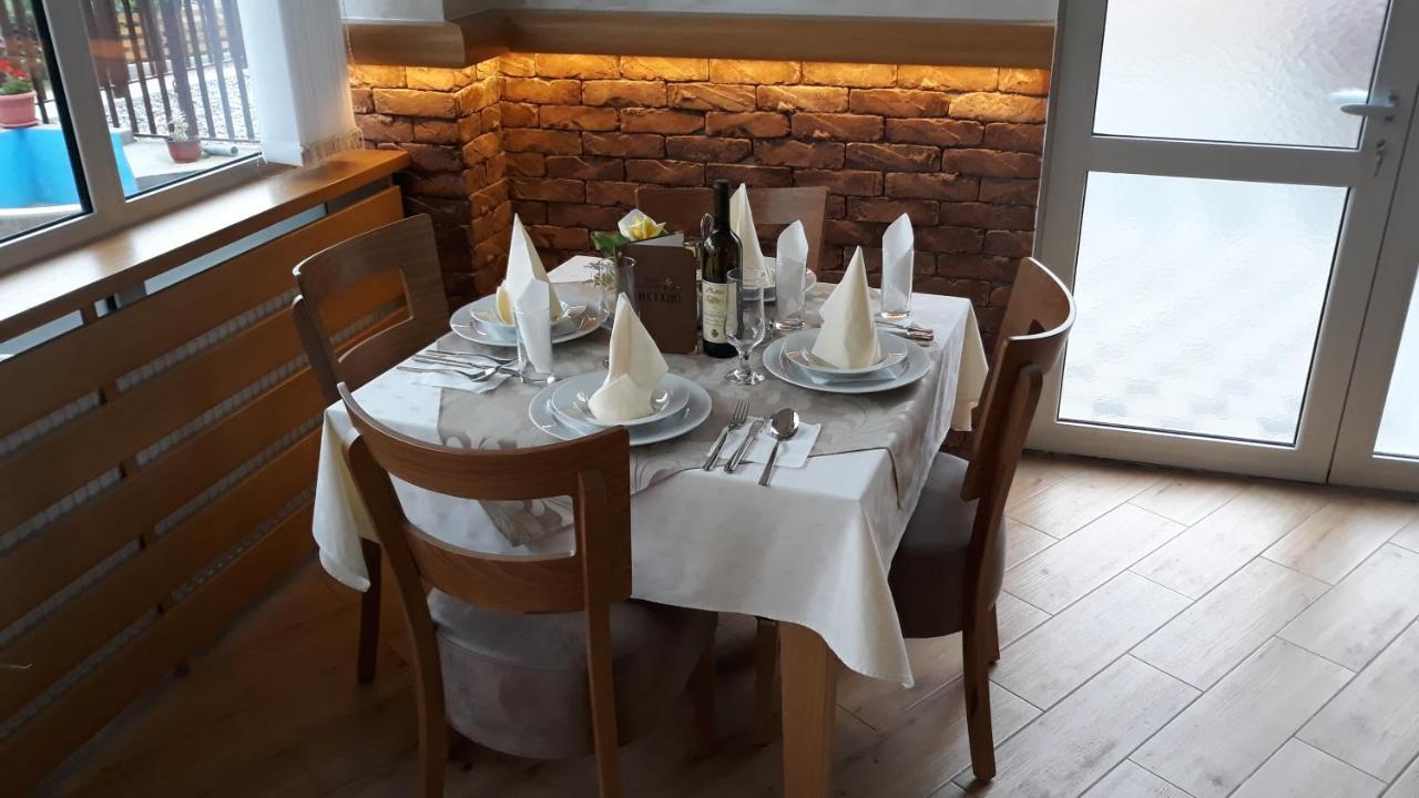 Prenociste I Restoran Ihthis Bajina Basta Kültér fotó