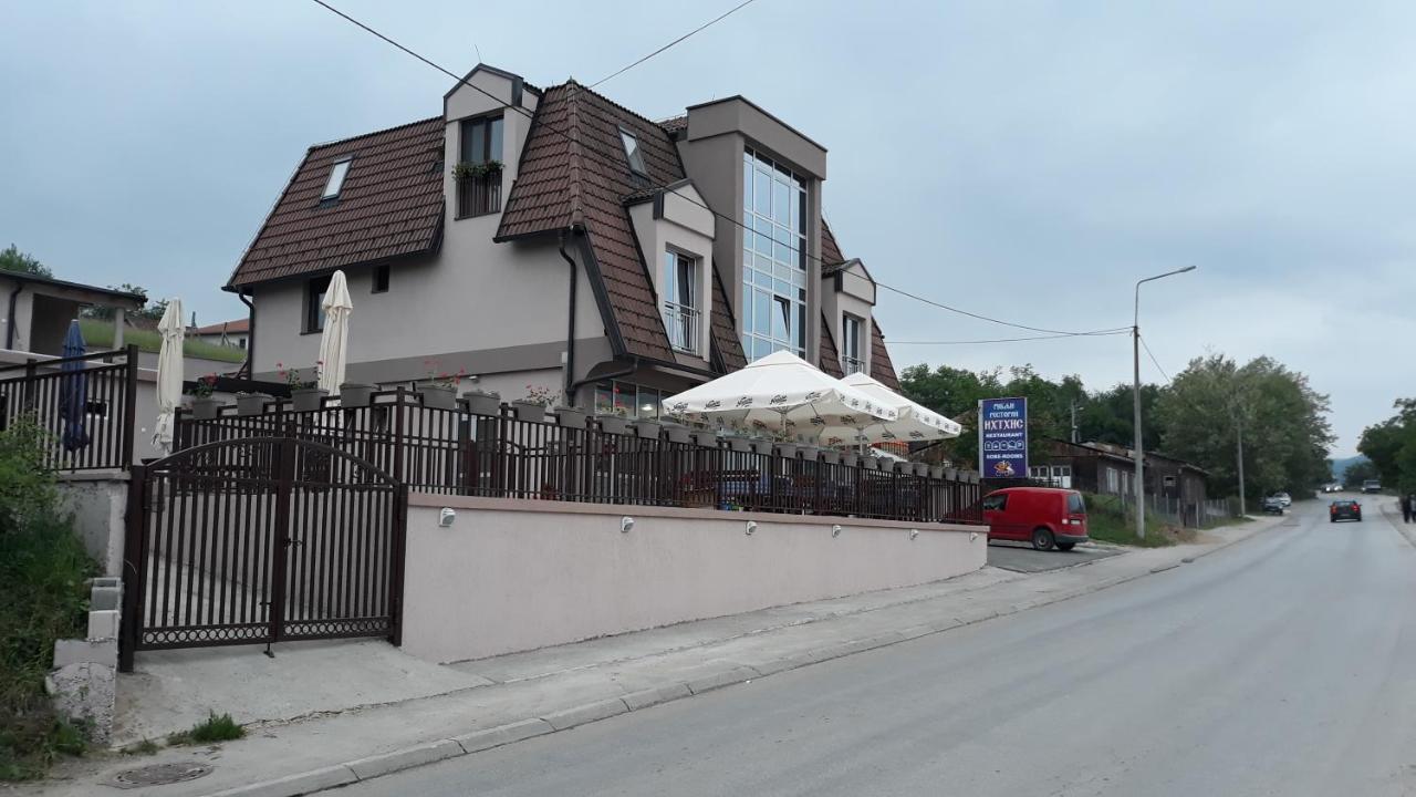 Prenociste I Restoran Ihthis Bajina Basta Kültér fotó