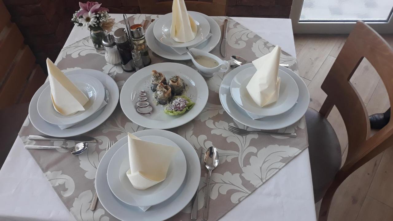 Prenociste I Restoran Ihthis Bajina Basta Kültér fotó